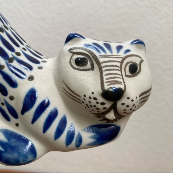 Tonala Mexican Art Pottery Gray/Blue Stretching Cat Ceramic 5” Figurine - Picture 12 of 13
